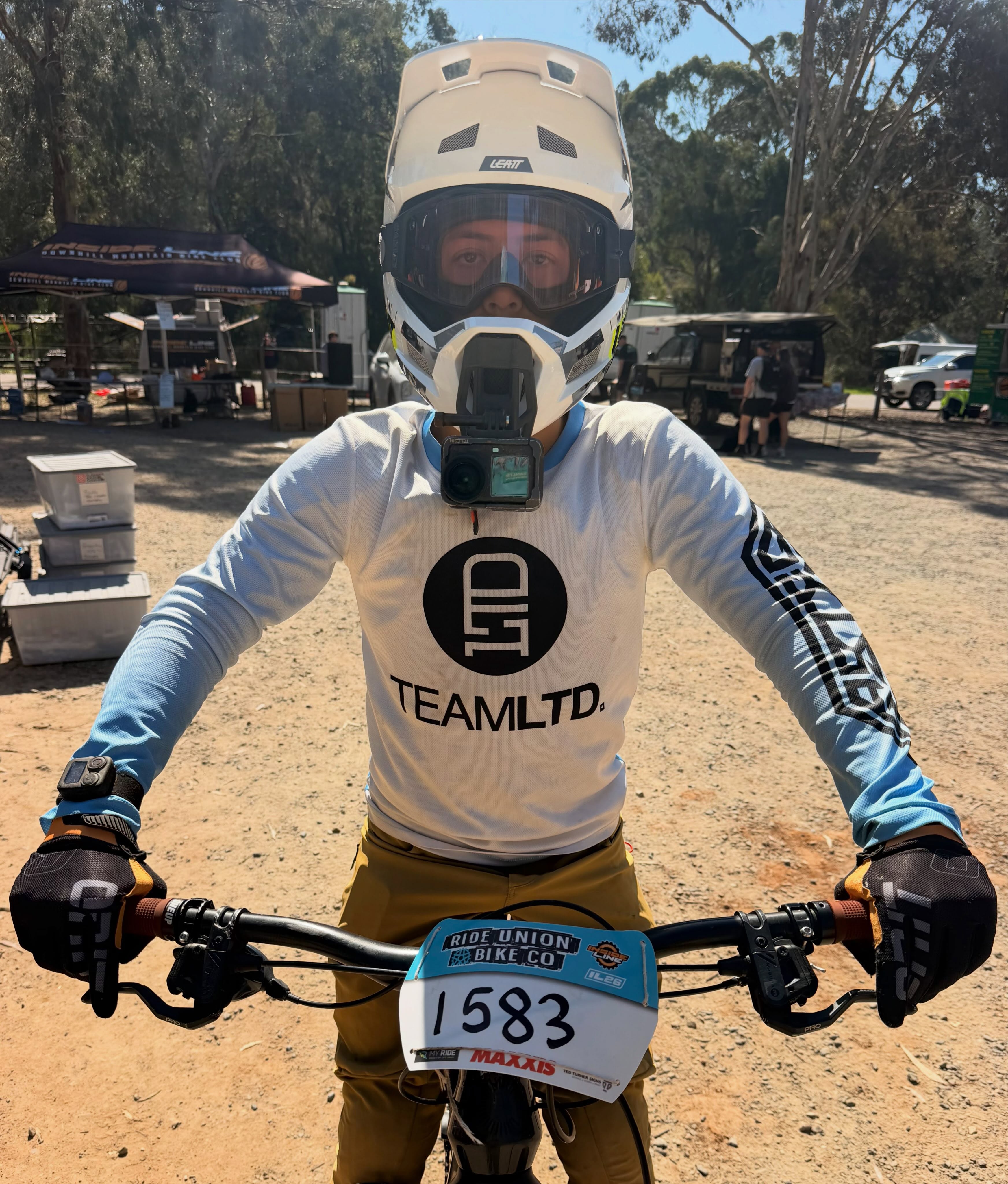 Helmet ✅